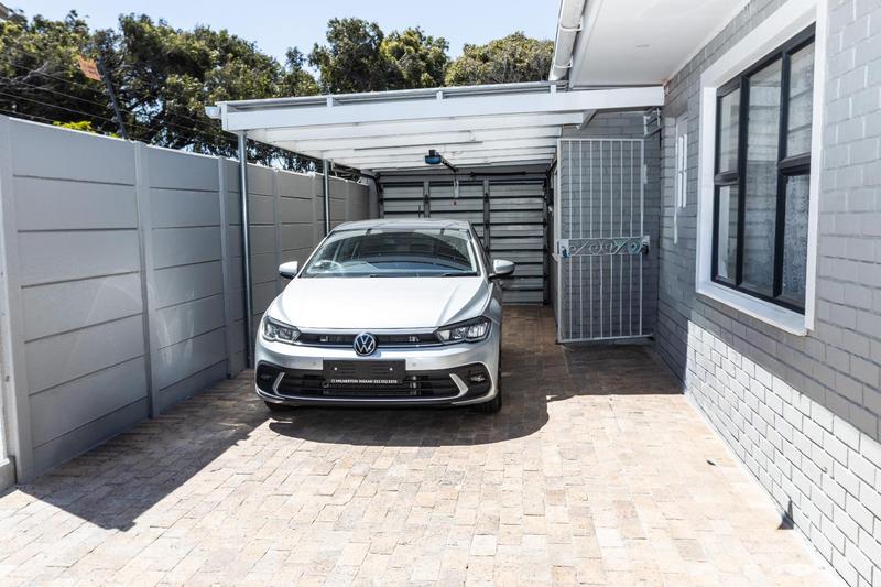 3 Bedroom Property for Sale in Lotus River Western Cape